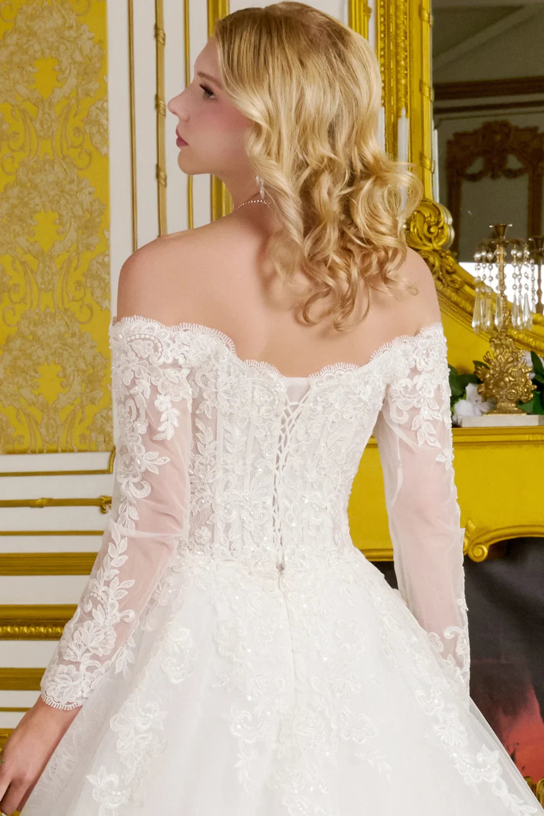 Wedding Gown A Line A Wide V-Neckline Off-The-Shoulder Sleeves