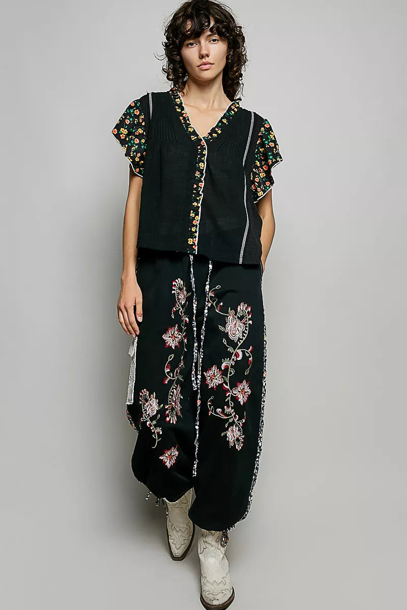 POL V-Neck Floral Ruffle Sleeve Blouse-4