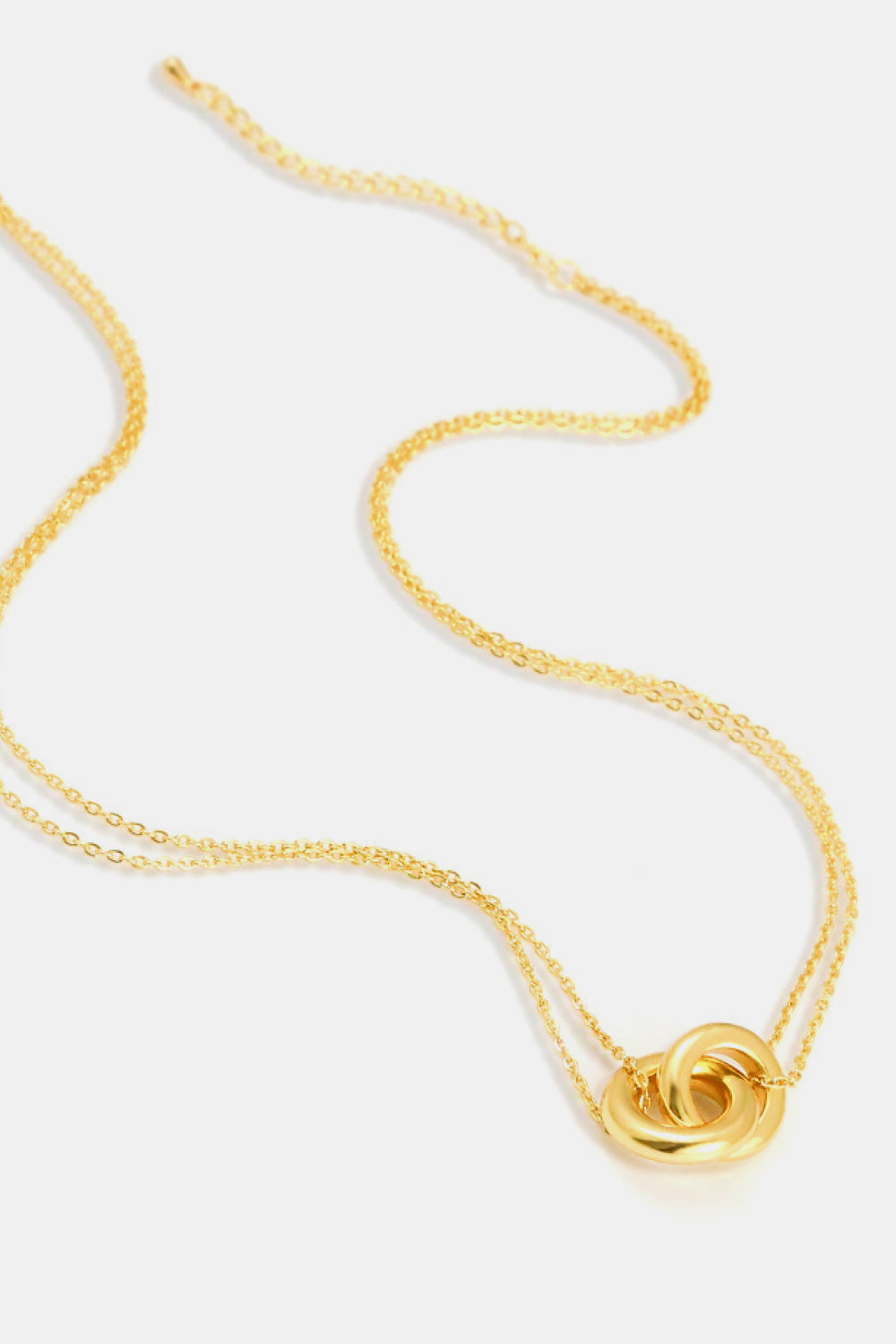 Linked Ring Pendant Chain Necklace-3