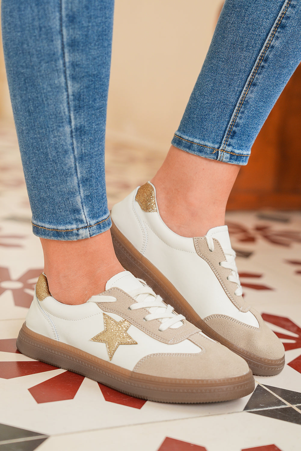 Starry Patch Lace-Up Retro Flattie