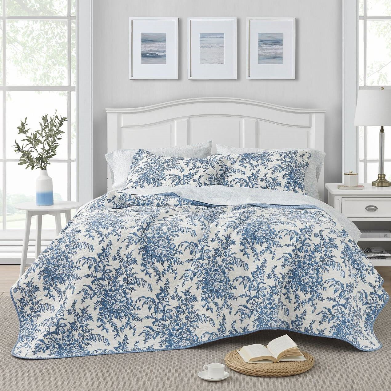 Full/Queen 3 Piece Bed In A Bag Reversible Blue White Floral Cotton Quilt Set-1