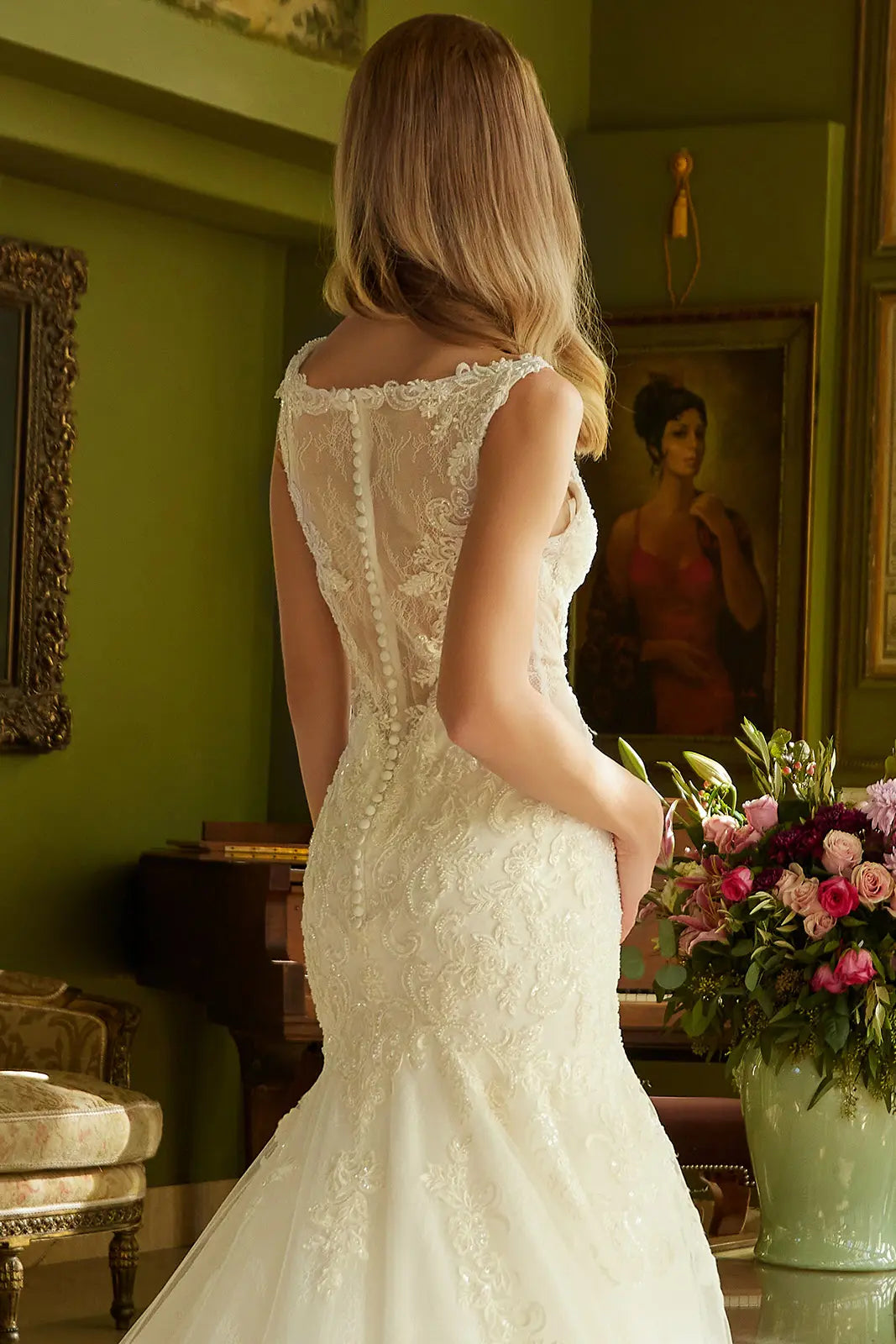 Sleeveless, Mermaid Silhouette Wedding Dress-3