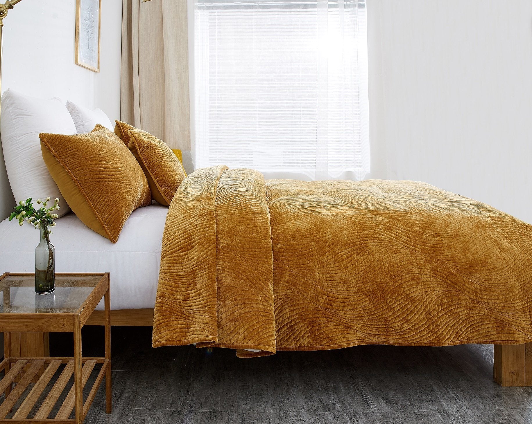 Tache Velvet Dreams Melted Gold Plush Waves Pillow Sham (JHW-852Y)-2