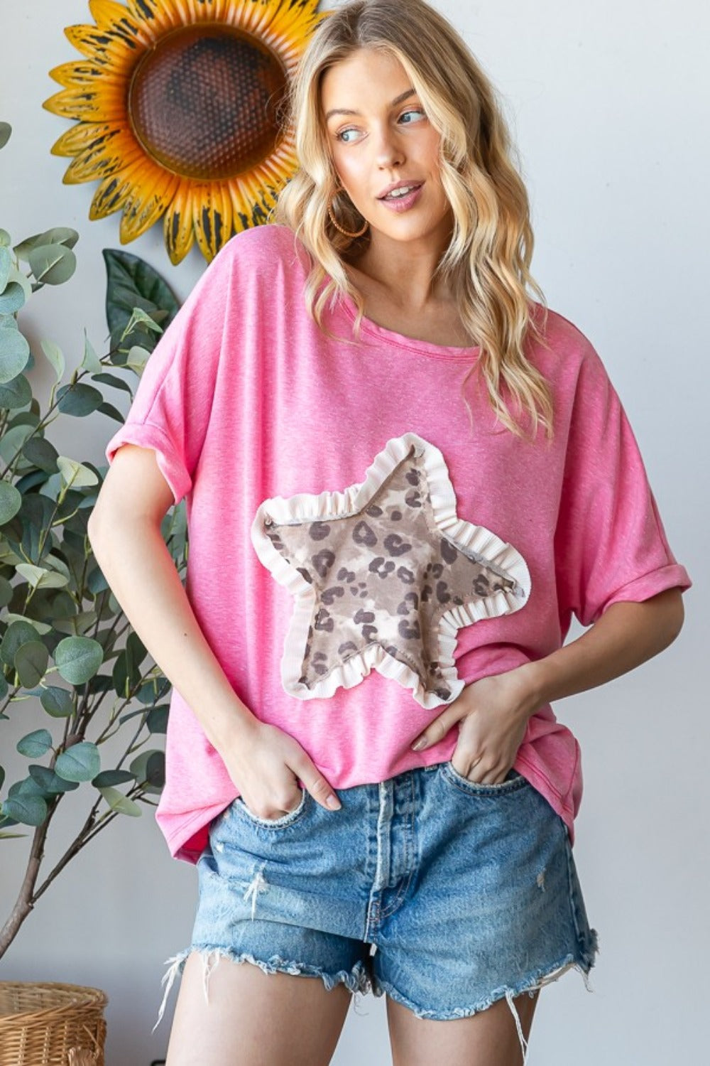 HOPELY Leopard Star Patch Short Sleeve T-Shirt-0