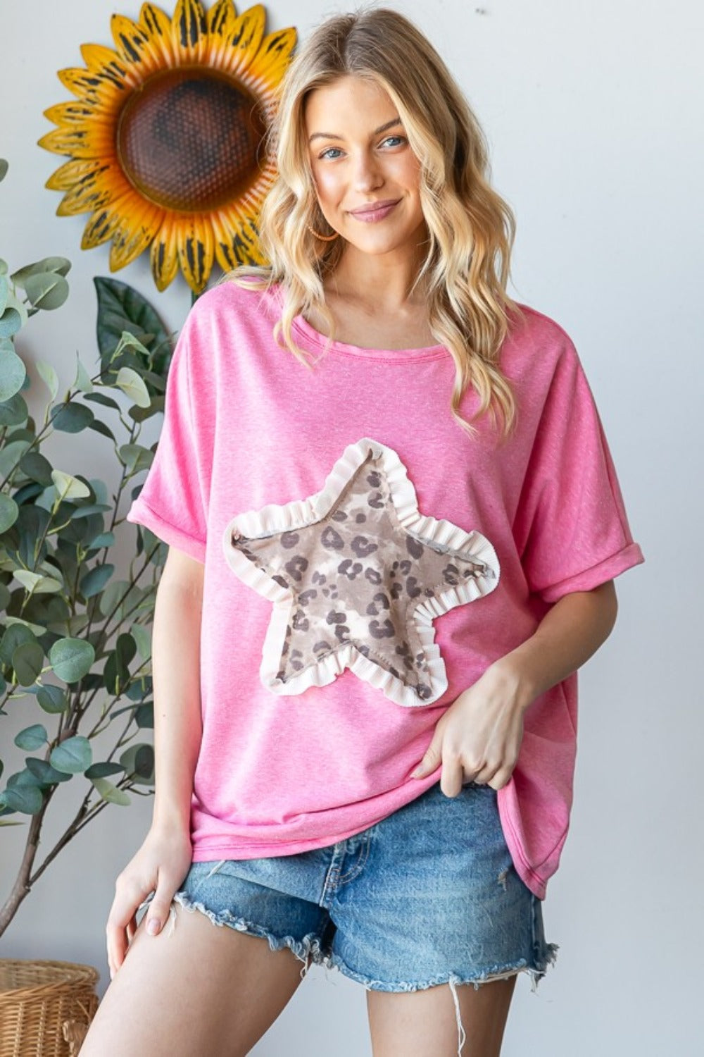 HOPELY Leopard Star Patch Short Sleeve T-Shirt-3