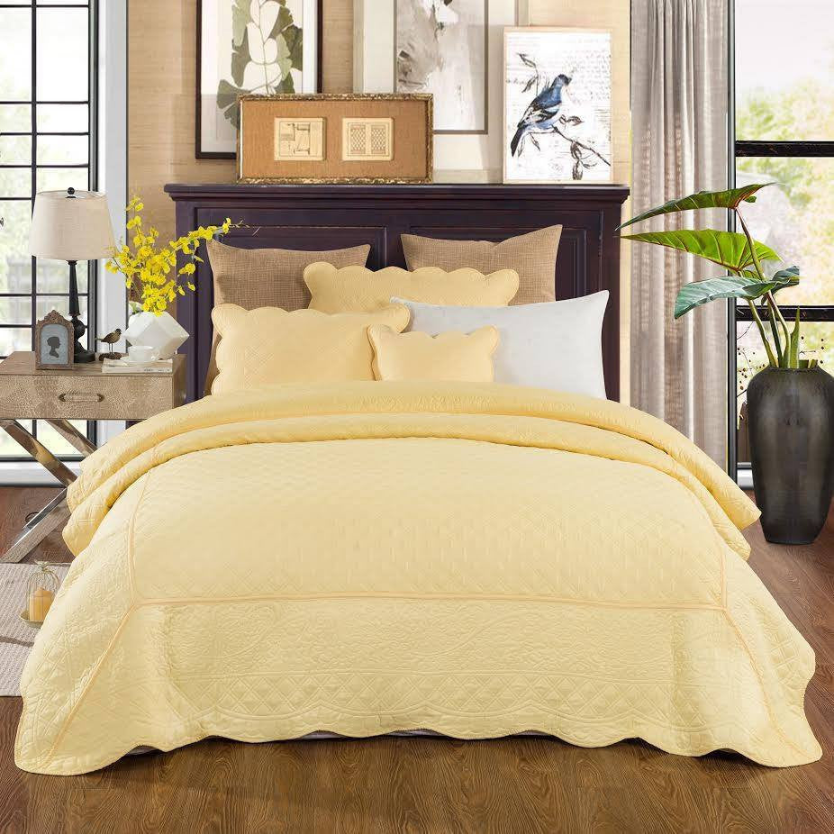 Tache Buttercup Puffs Yellow Diamond Matelasse Scalloped Quilt Set (YELLEMDES)-0