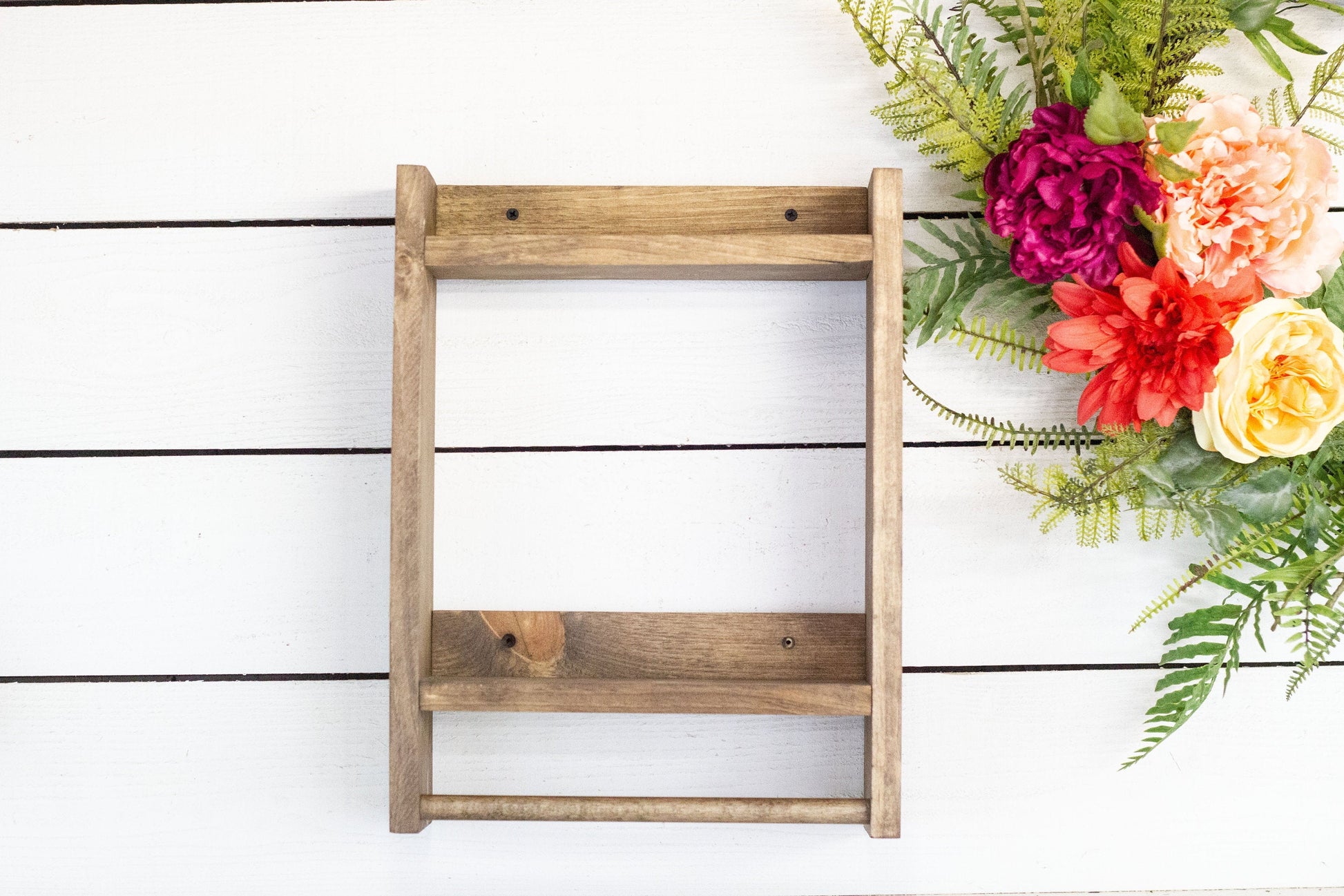 Hanging Shelf with Towel Bar-3