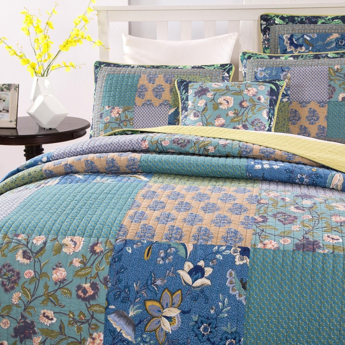 Tache Cotton Bohemian Tropical Calla Lily Quilted Patchwork Bedspread Set (JHW-687)-3