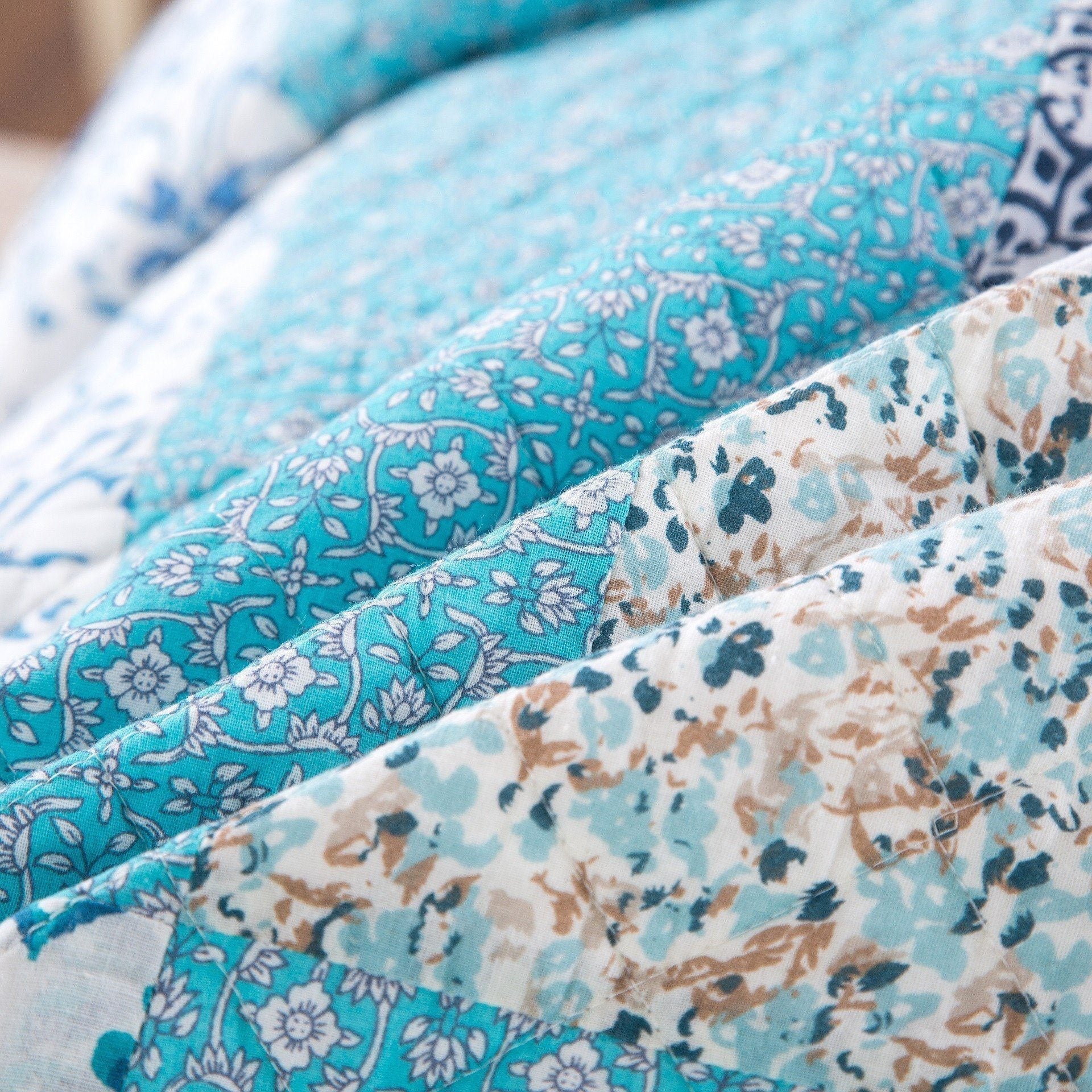 Tache cotton Floral Patchwork Blue Elegance Bedspread Coverlet Quilt Set (JHW-657)-4