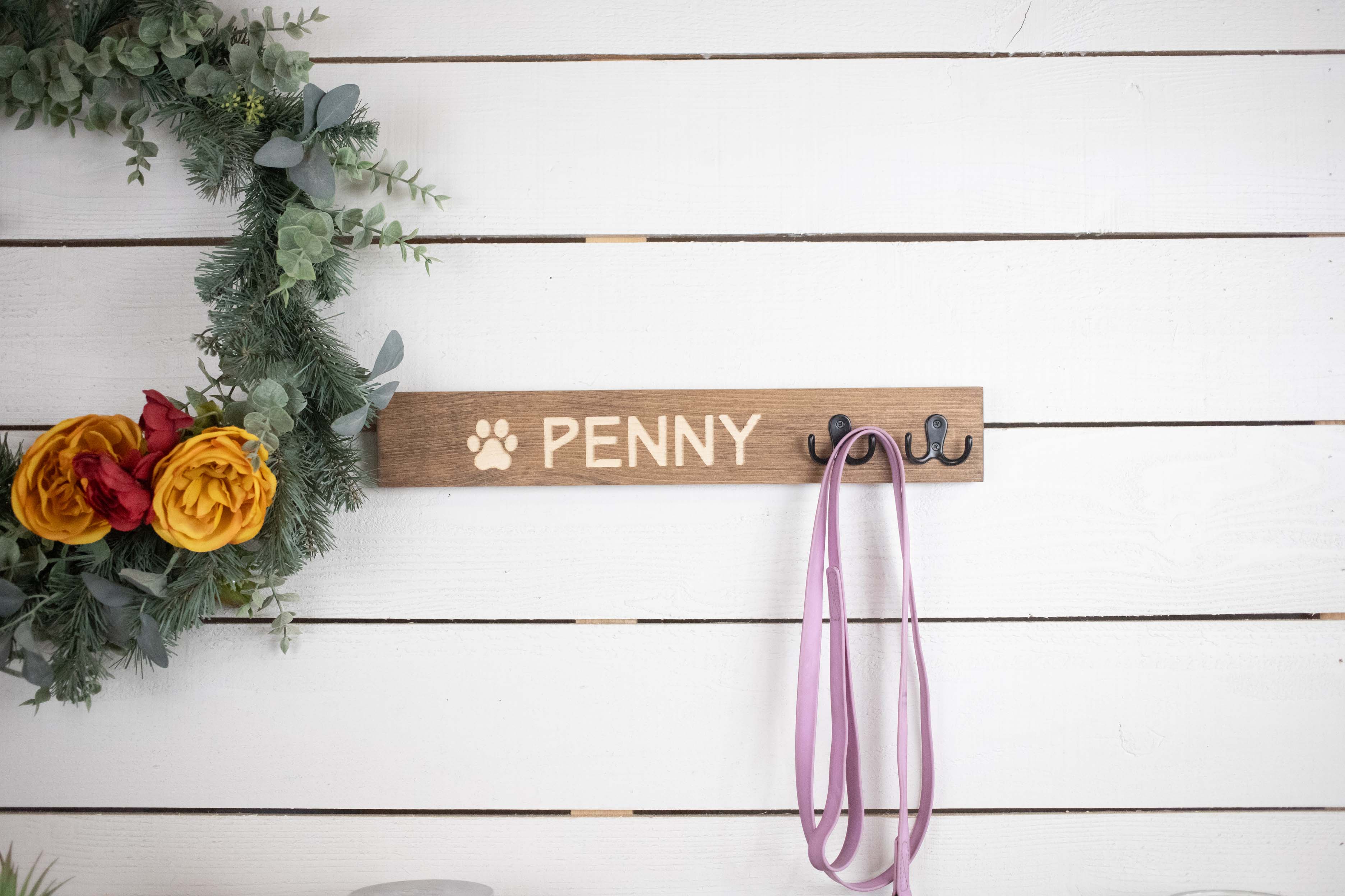 Horizontal Personalized Leash Holder, Engraved Backpack Hook, Customizable Coat Hook,-1